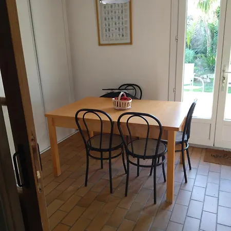 Calme,tranquille Et Verdure בית נופש קאסטרי
